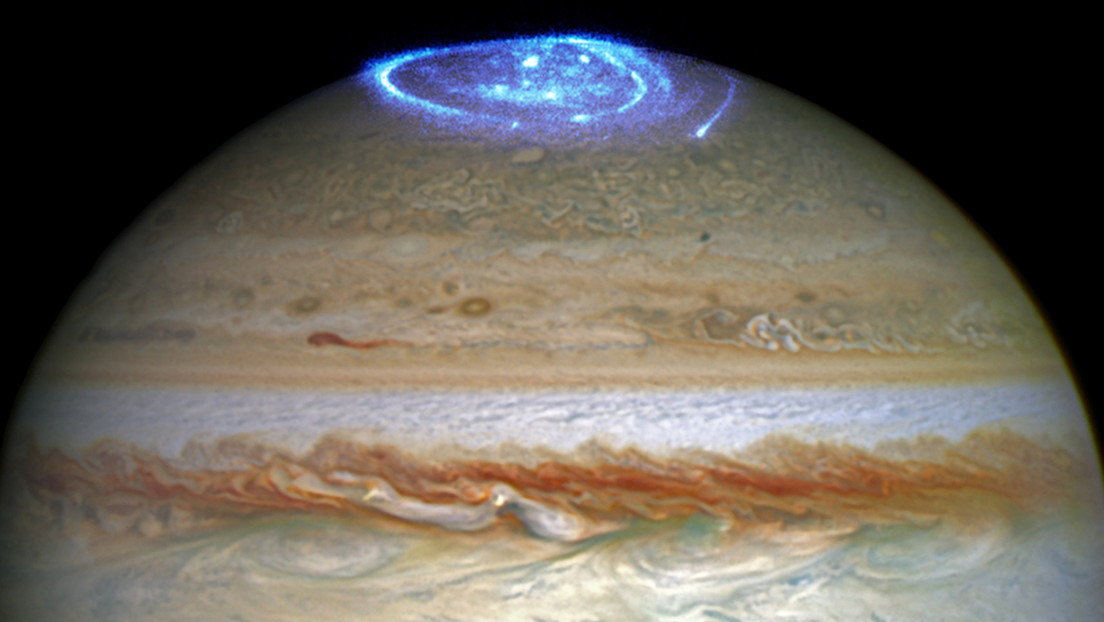 Computer simulations reveal the mystery of Jupiter's aurora borealis