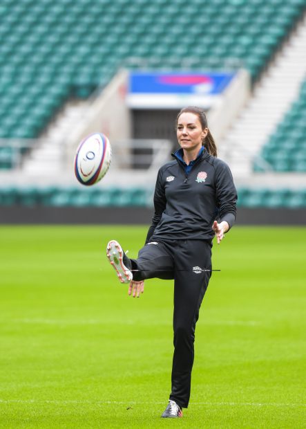 Kate Middleton playing rugby / Gtres