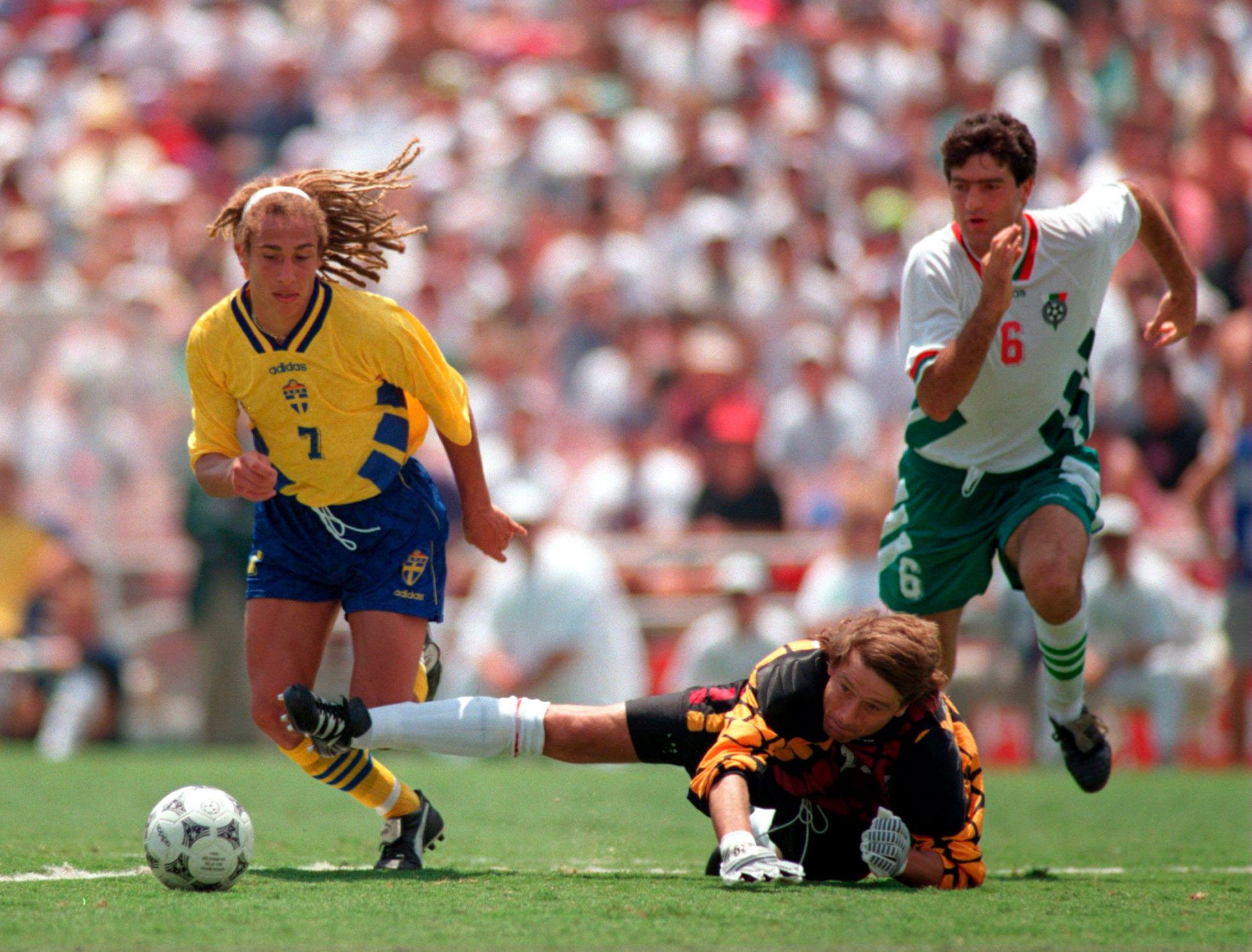 In the match against Sweden he was about to lose his wig.  Photo: Sean Pott